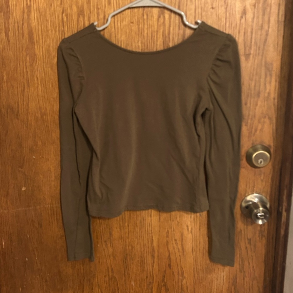 Derek Heart Crop Top Long Sleeve Back Cutout